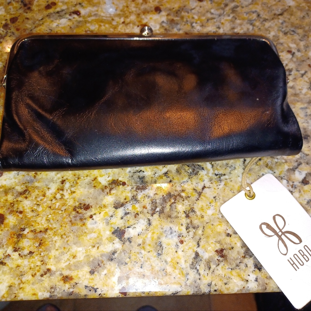 New with tags Hobo Lauren wallet clutch black $148